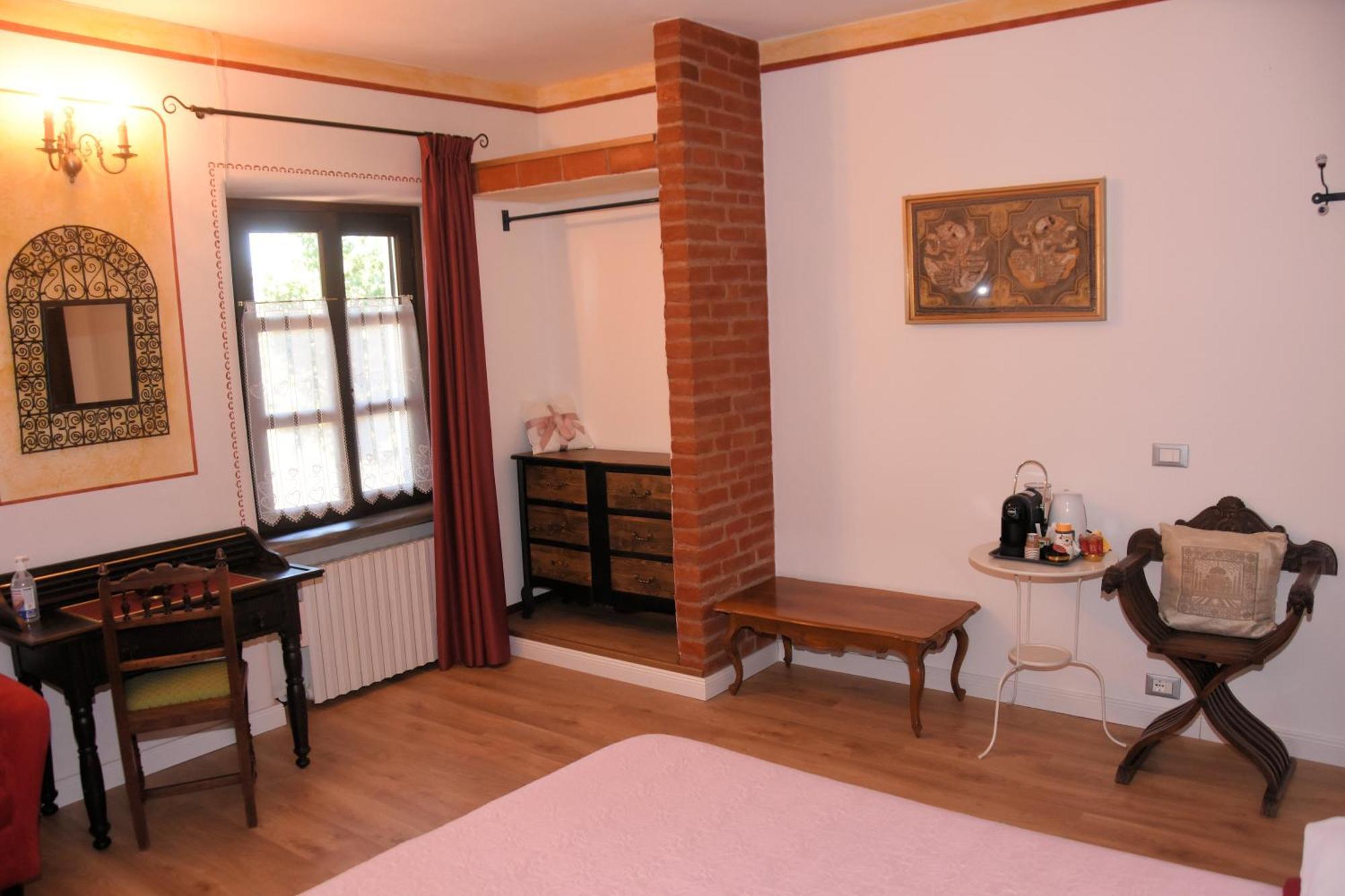 Guest House La Carolina Tigliole Eksteriør bilde