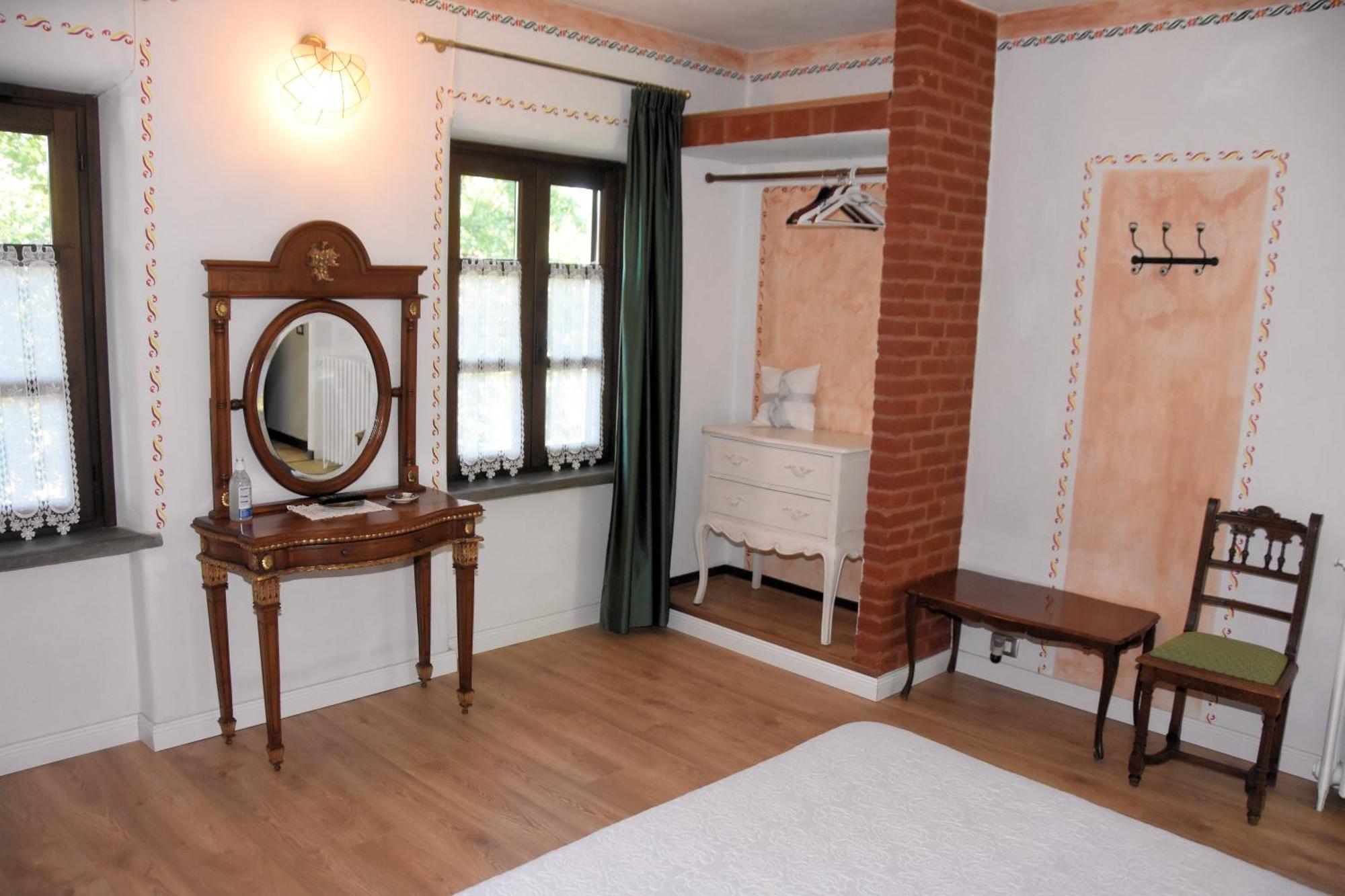 Guest House La Carolina Tigliole Eksteriør bilde